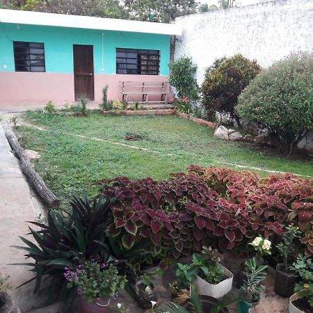 Hostal Y Temazcal Guemez Chichén-Itzá Eksteriør billede